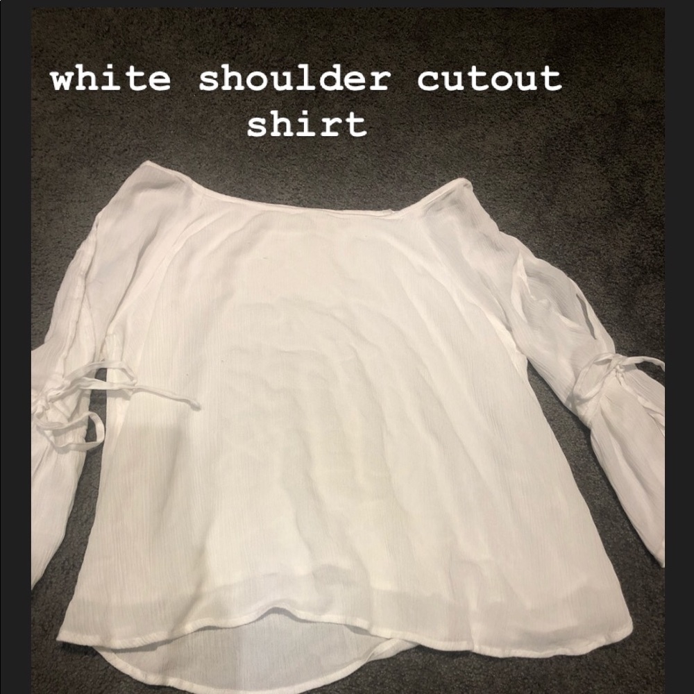 super cute white blouse